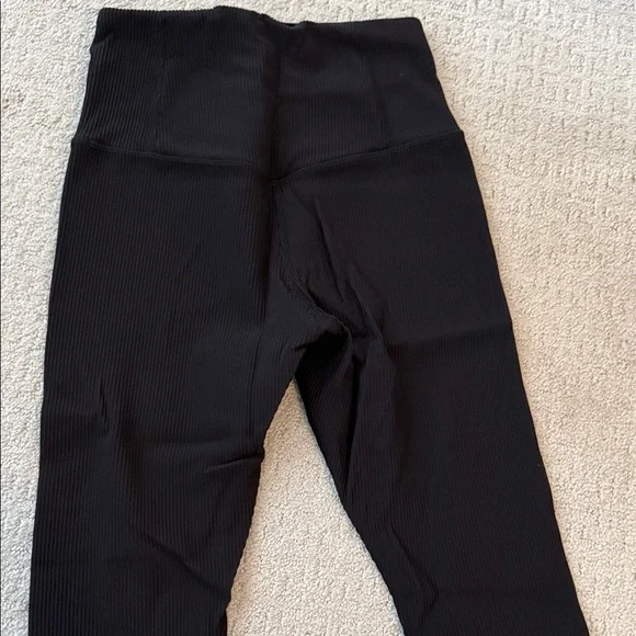 Women's Athleta Black Ribbed High-Waisted Leggings - Picture 4 of 4
